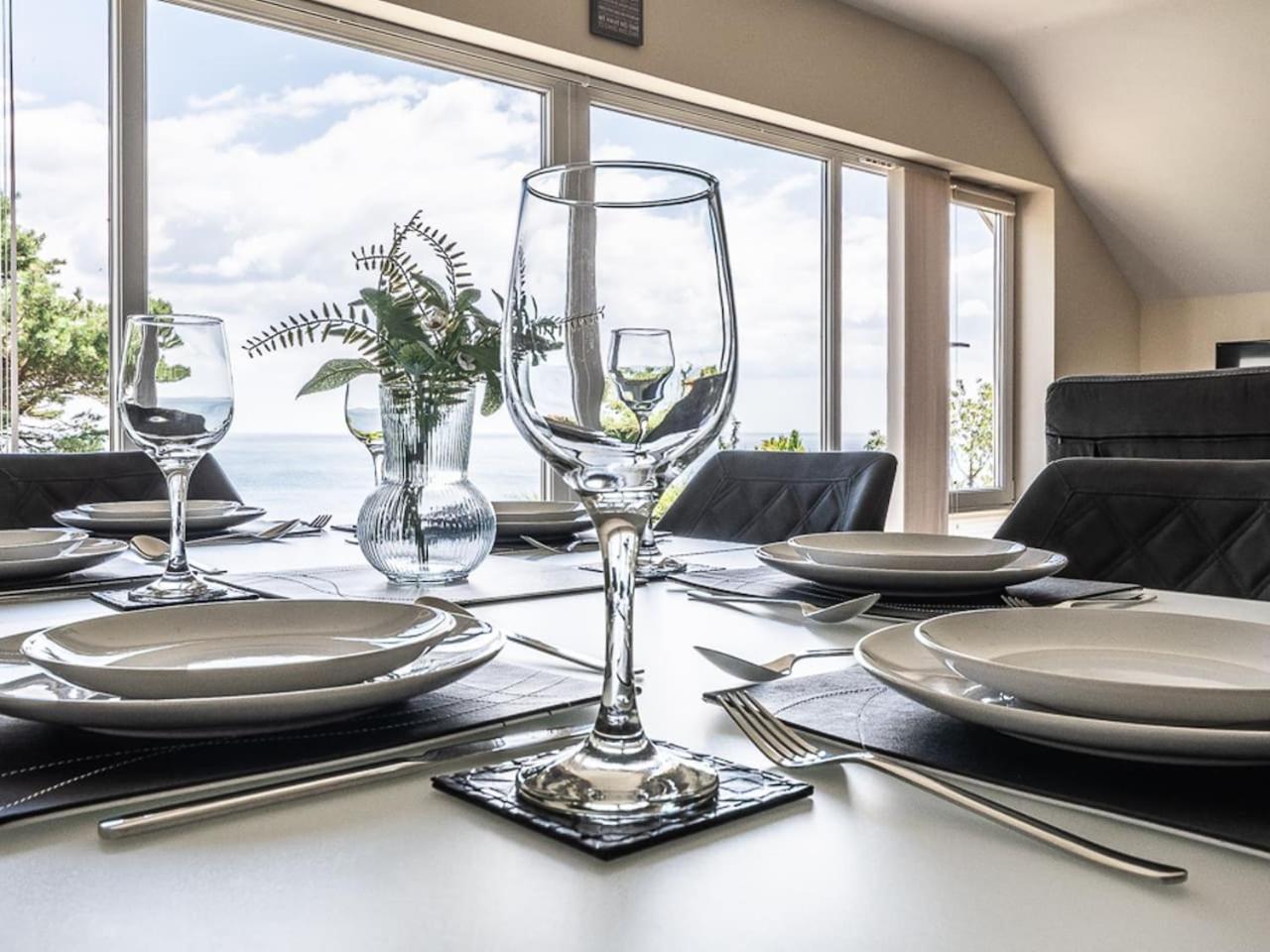 Apartment Stunning With Uninterrupted Views