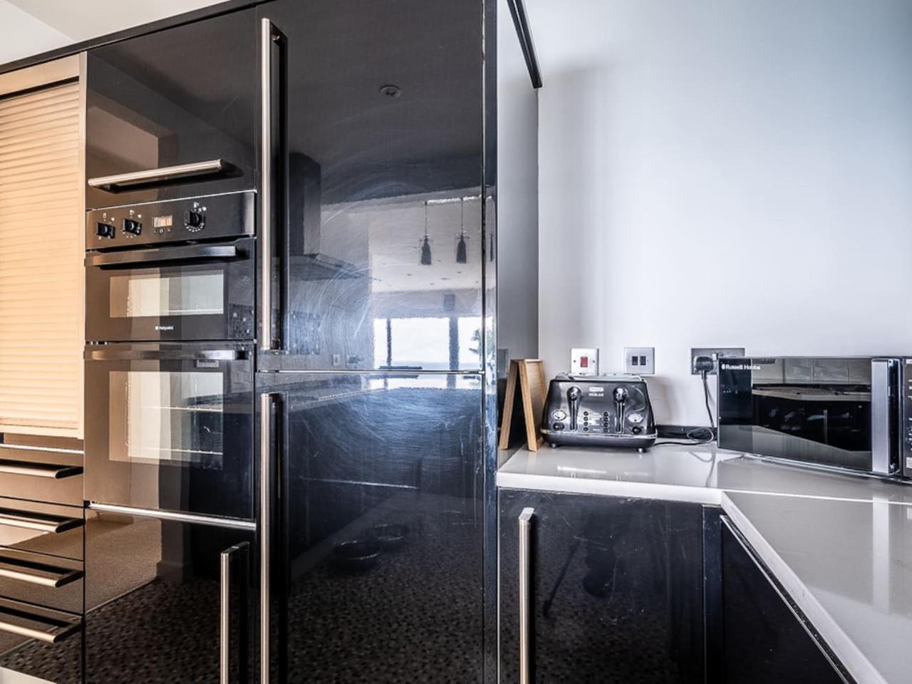 Stunning With Uninterrupted Views Apartment Exeter