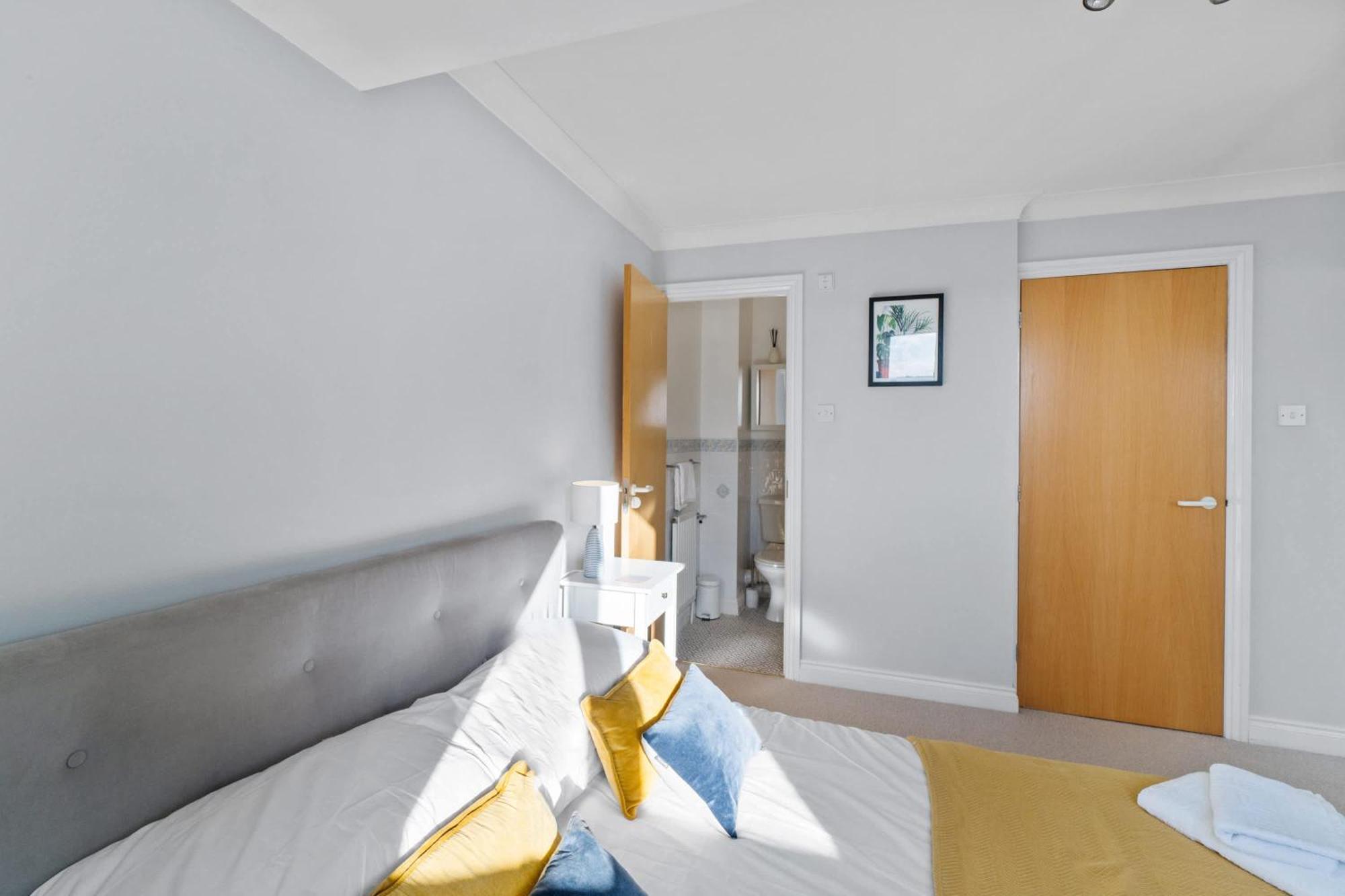 Apartment Free Parking Near Shelly Exeter