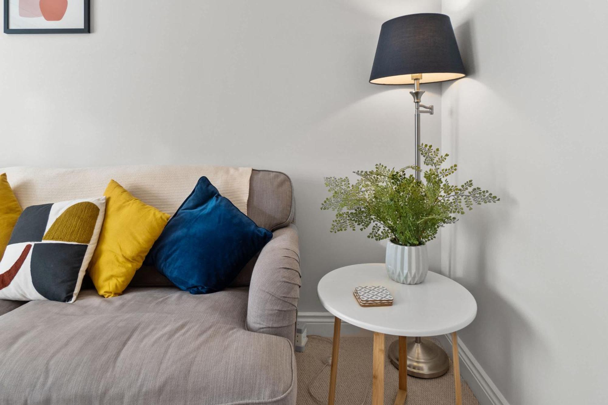 Apartment Free Parking Near Shelly