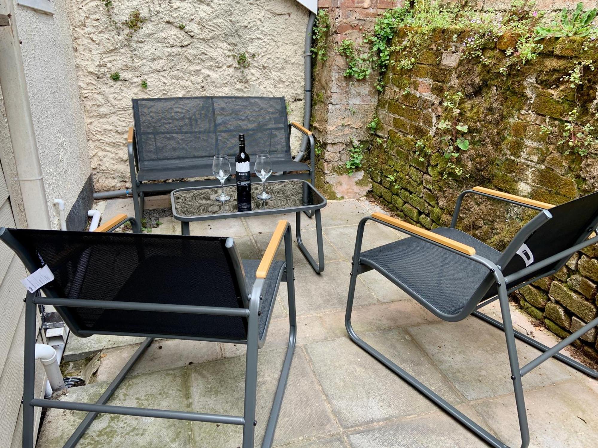 Contractor-friendly 2-bed - Fast Wifi And Free Overnight Parking * Exeter