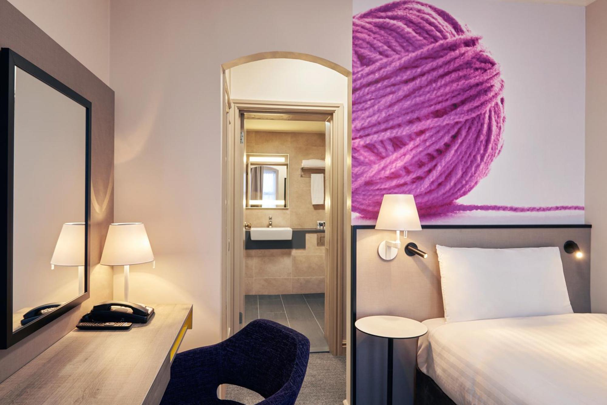 Hotel Rougemont By Sunday