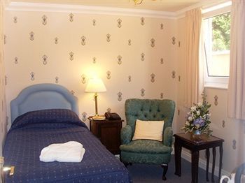 Edwardian - 4*