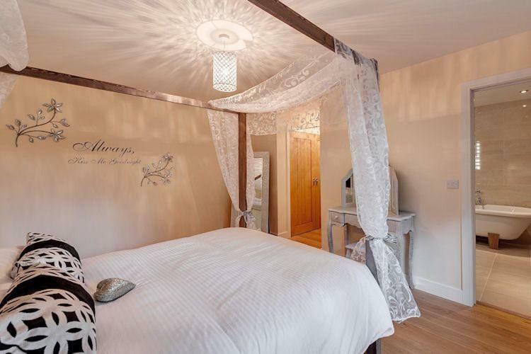 Willow Lodge, South View Lodges, Exeter