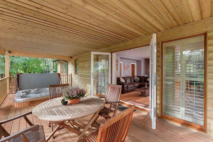 Holiday home Willow Lodge, South View Lodges, *