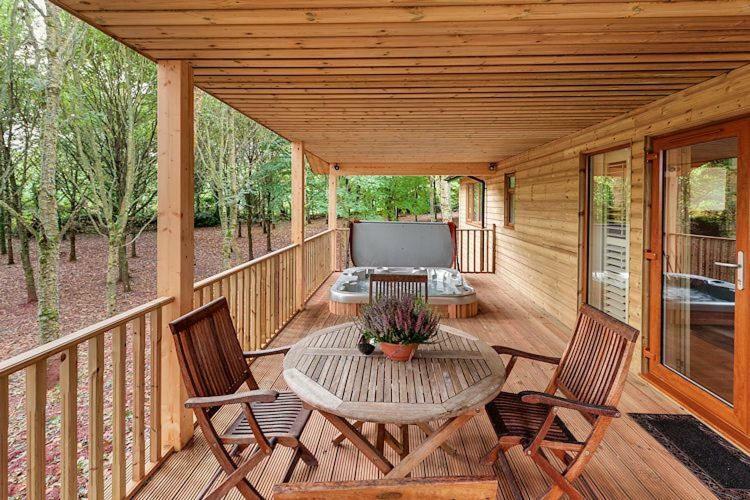 Willow Lodge, South View Lodges, * Exeter