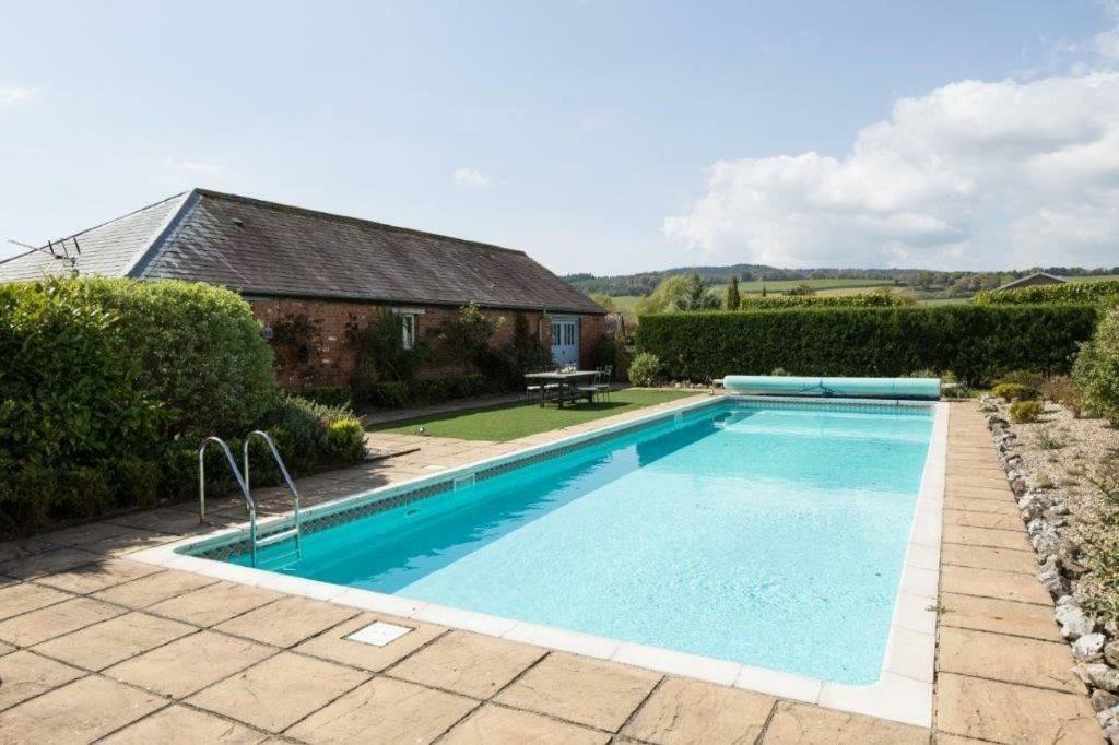The Wine Lodge, Kenton Park Estate, * Exeter