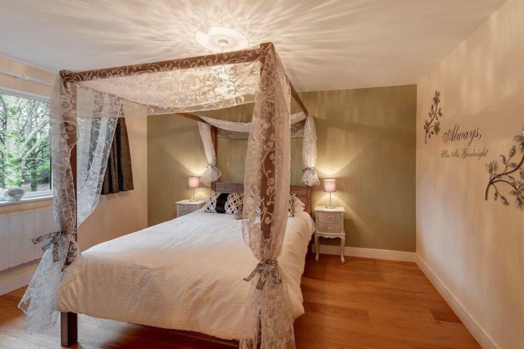 Willow Lodge, South View Lodges, Holiday home *