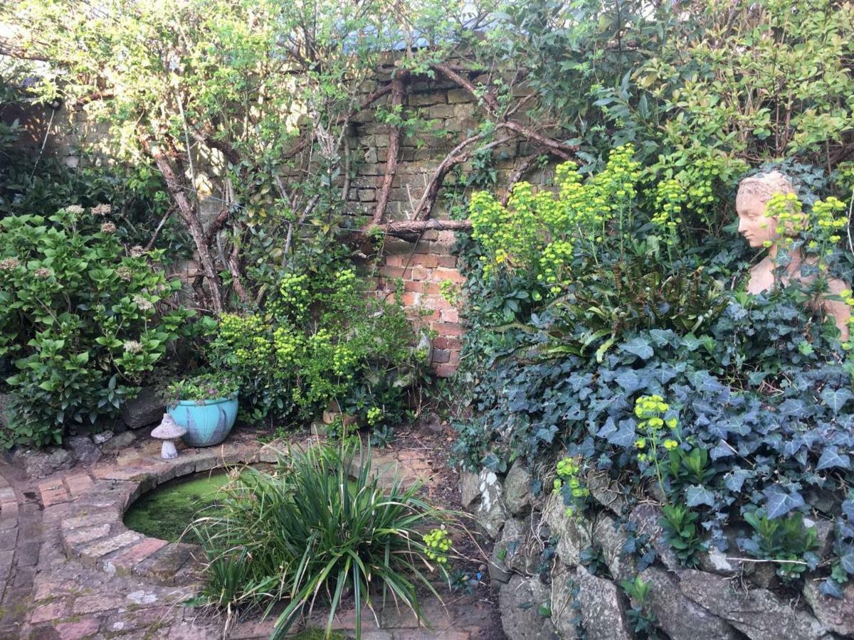 Secret Garden *