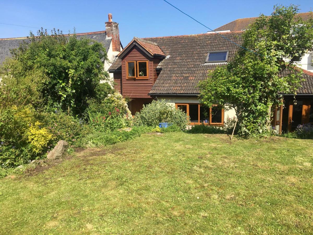 Holiday home Secret Garden