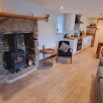 Pass The Keys Charming 19Th Century Country Cottage For 2 Guests