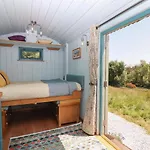 Two Moors Shepherds Hut