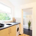 Raleigh Gf - Ground Floor 1 Bed Georgian Flat In The City Centre Free Parking And Wifi
