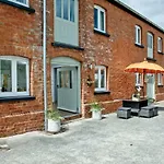 The Wine Lodge, Kenton Park Estate, Exeter