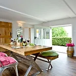 The Wine Lodge, Kenton Park Estate, Exeter
