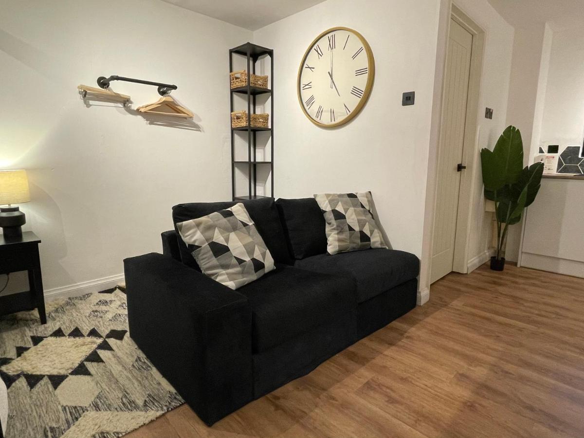Ultra Modern Apartment, In *