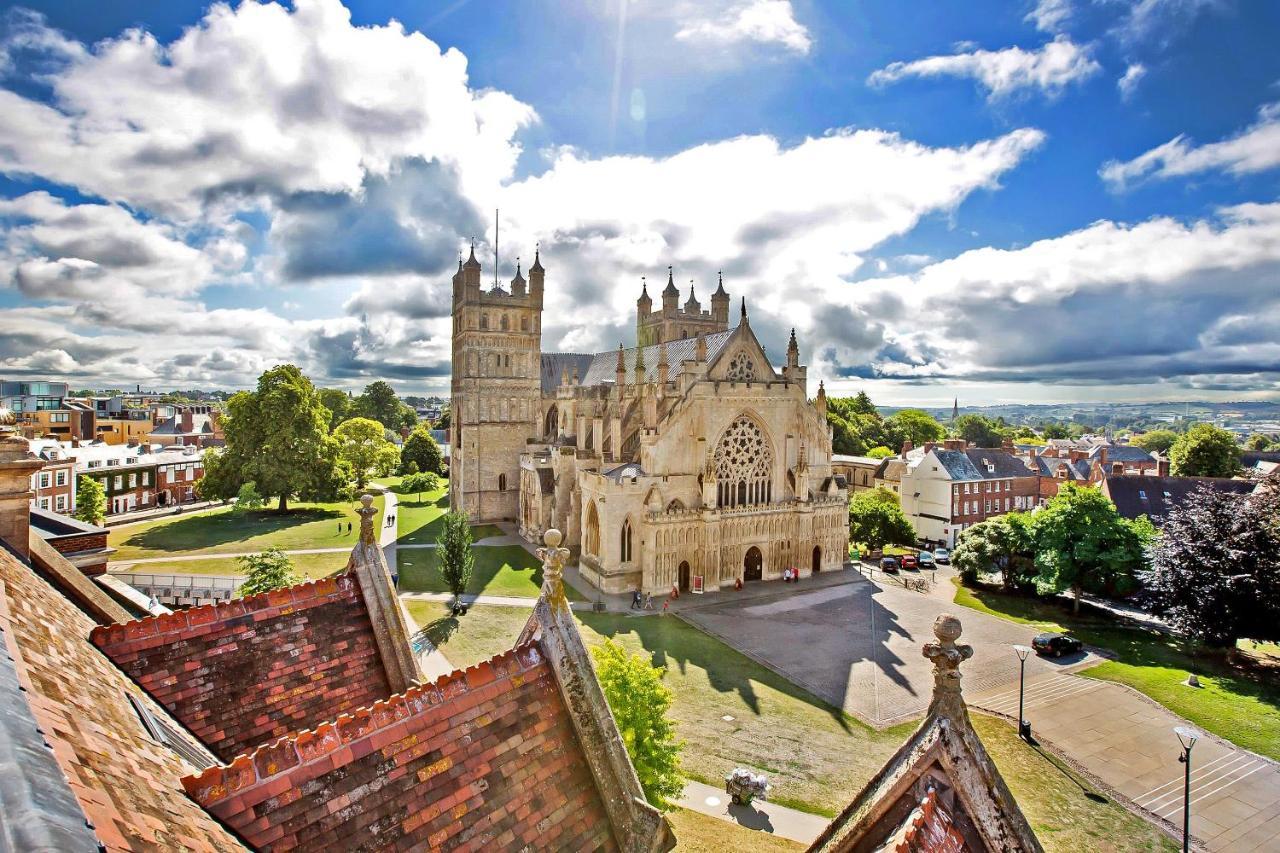 Cathedral Penthouse - Opulent, Elegant With Terrace Views Over Majestic