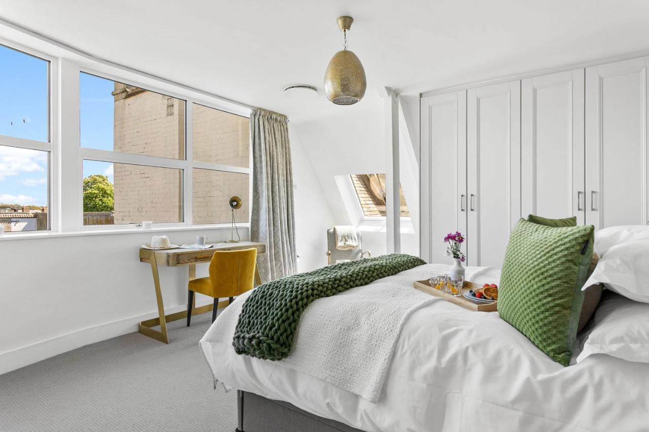 Apartment Cathedral Penthouse - Opulent, Elegant With Terrace Views Over Majestic