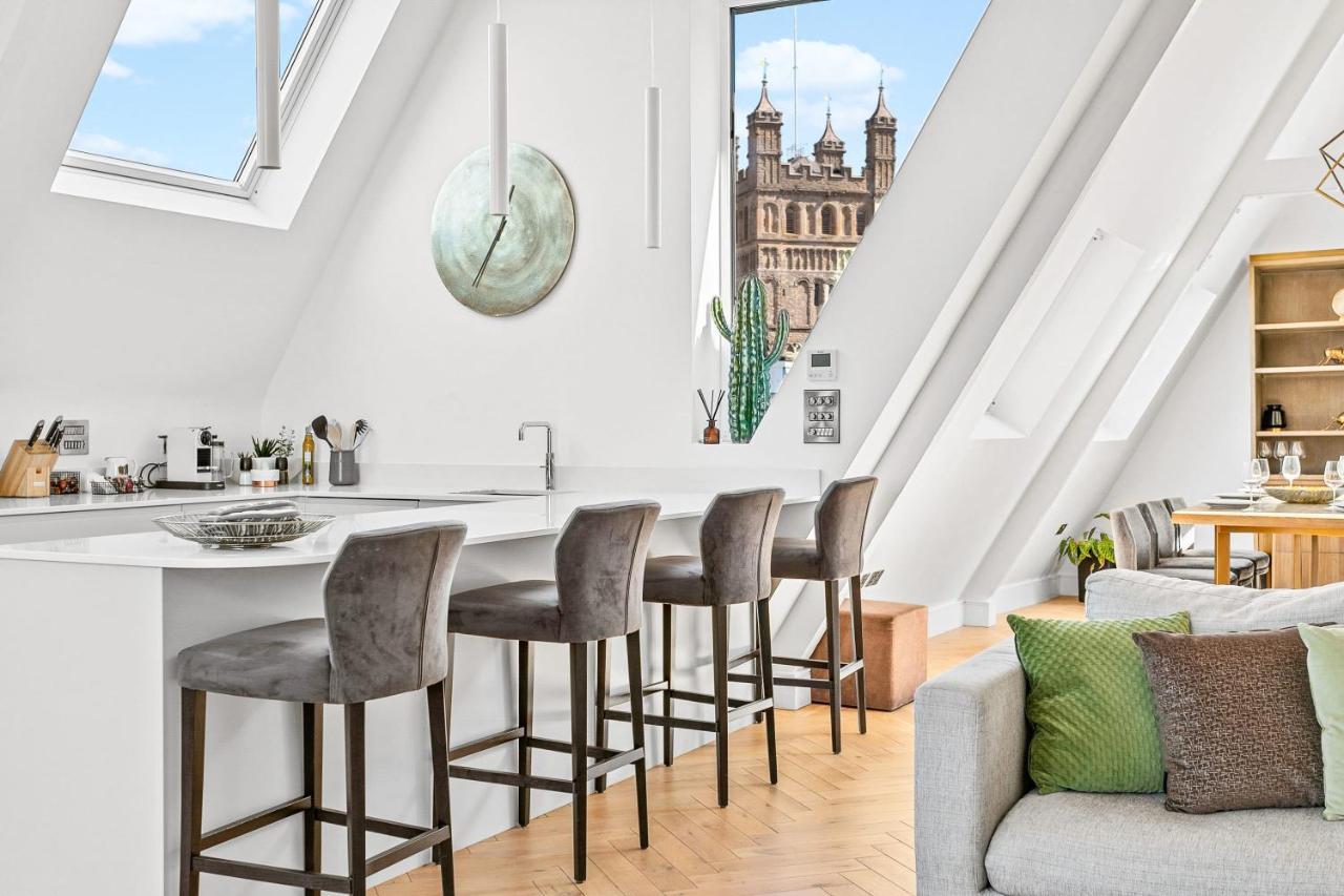 Apartment Cathedral Penthouse - Opulent, Elegant With Terrace Views Over Majestic