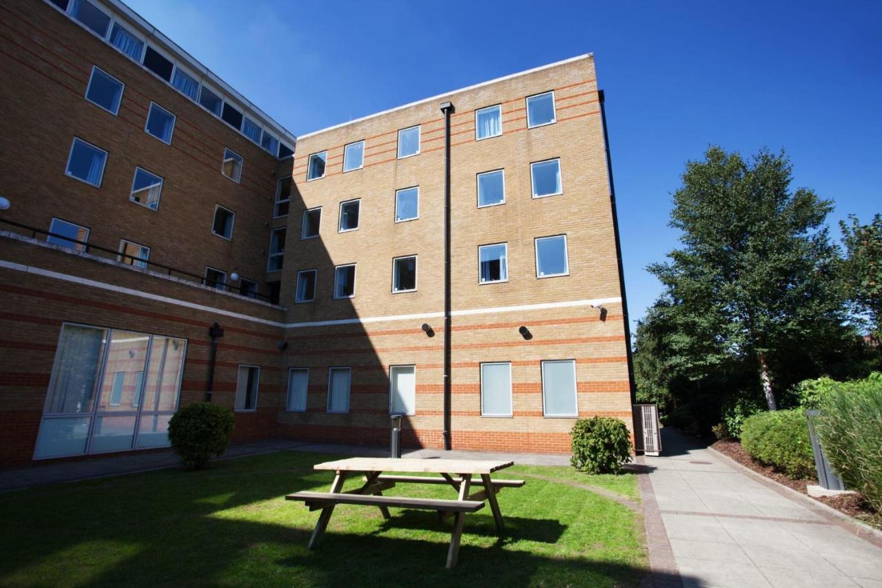 Modern Private Bedrooms At The Depot In The Heart Of Exeter Apartment