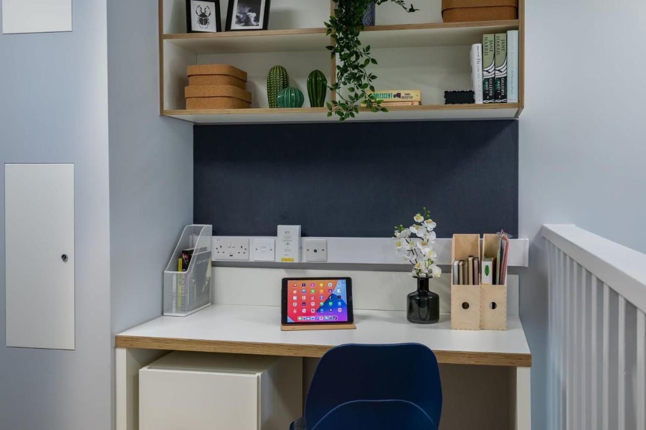 Modern Private Bedrooms At The Depot In The Heart Of Exeter * Exeter