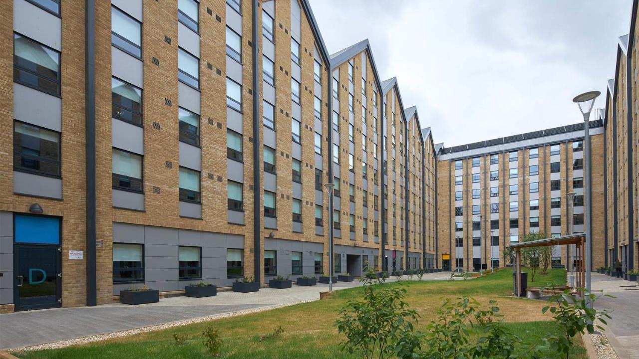 Modern Private Bedrooms At The Depot In The Heart Of Exeter Apartment *