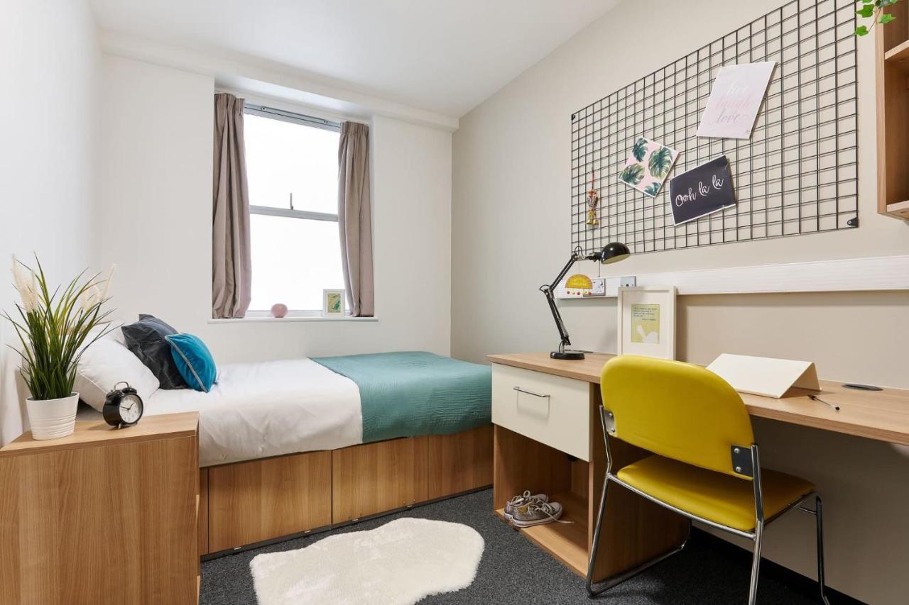 Albergue For Students Only Trendy Non-ensuite At Northernhay House In