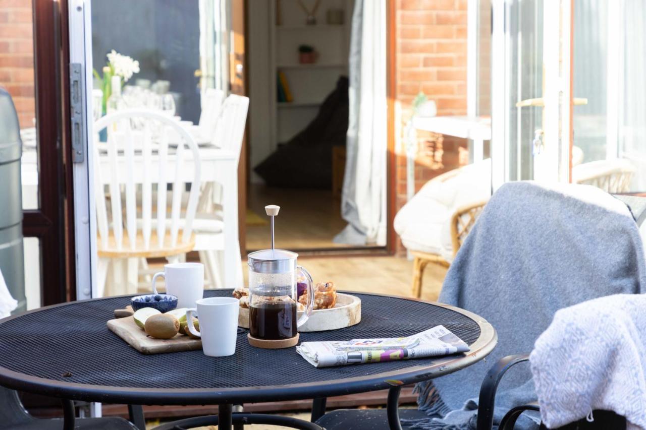 Chandlers Walk Modern Comfy Family In Holiday home Exeter