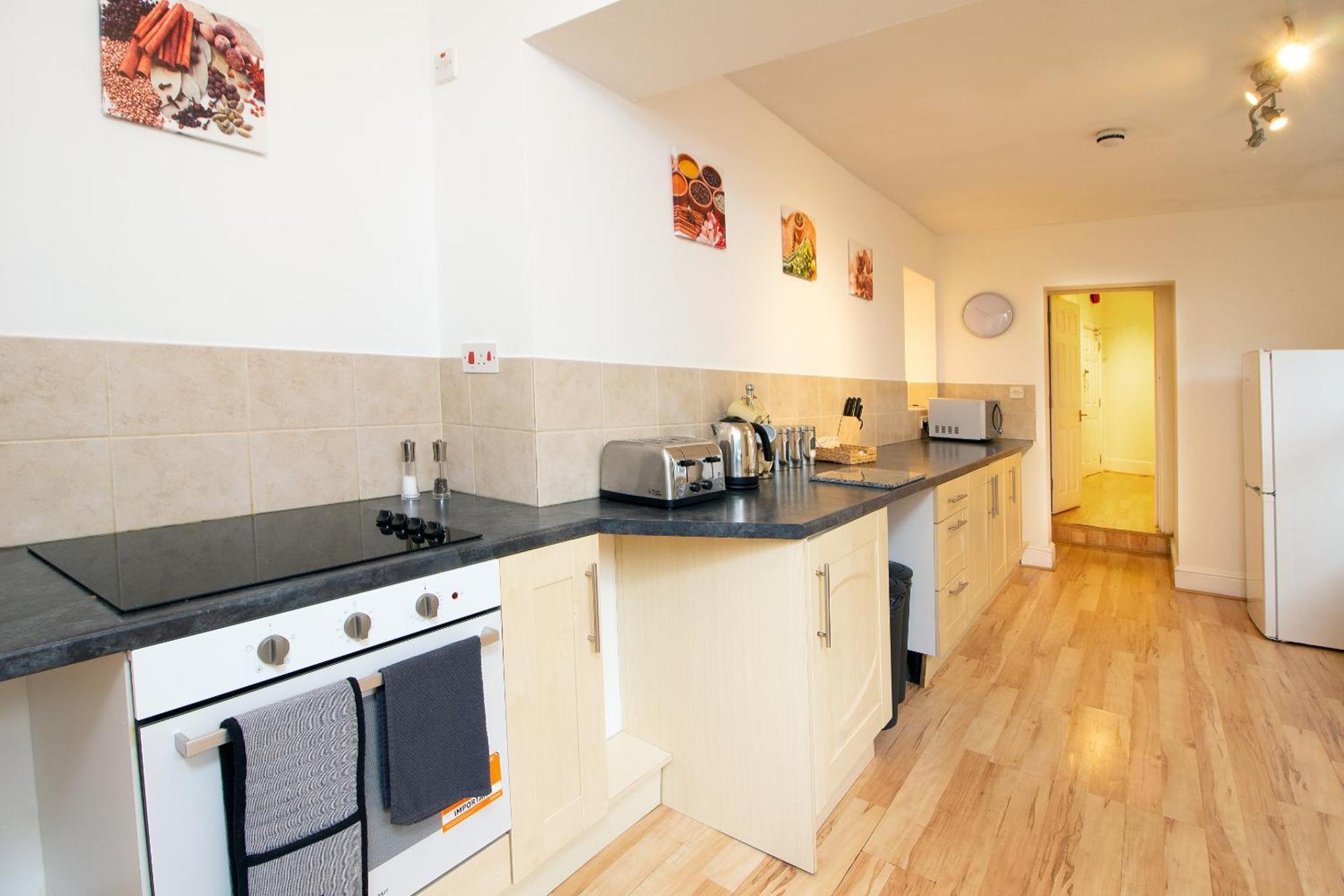 Raleigh Gf - Ground Floor 1 Bed Georgian Flat In The Centre Free Parking And Wifi Apartment