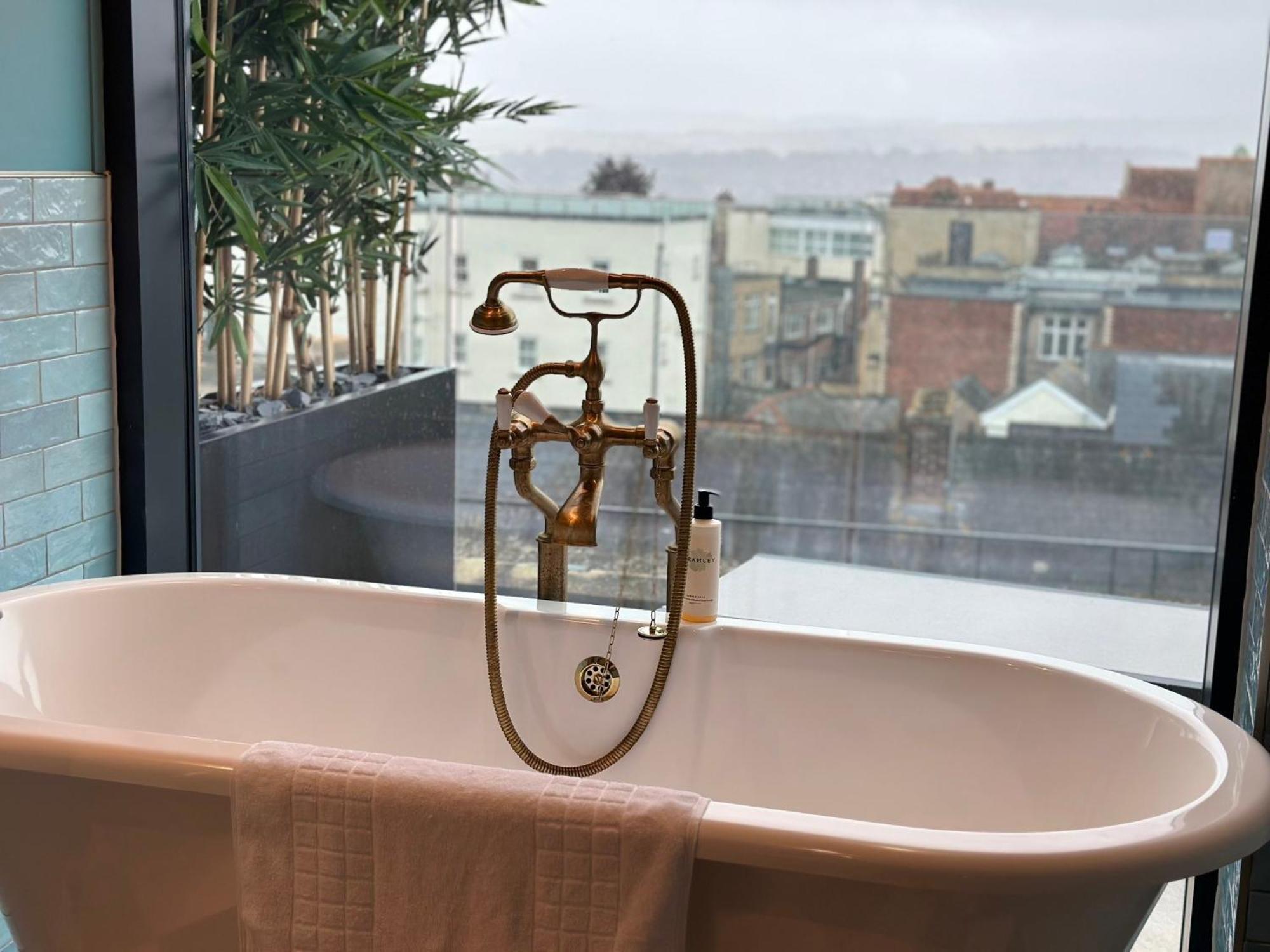 Indigo - By Ihg Hotel 4*