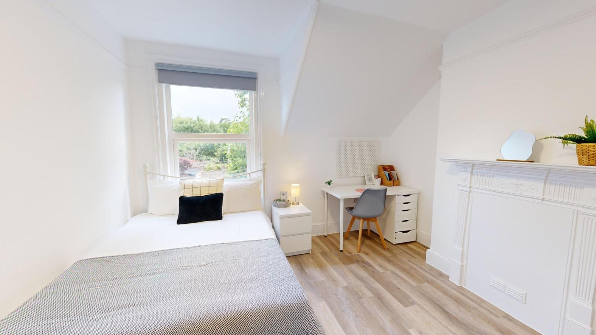 Apartment Spacious 7-bedroom Exeter