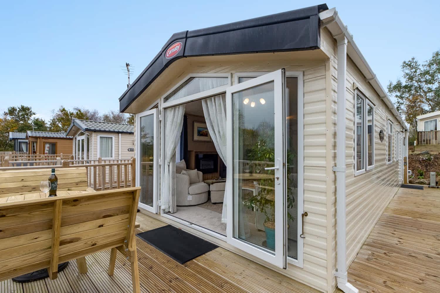 Chalet View - Fishing Lakes