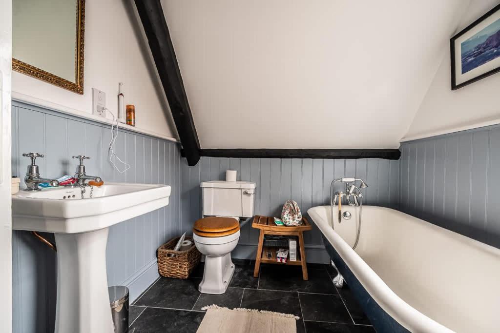 Grand Sleeps 6 - Short Uk Ltd