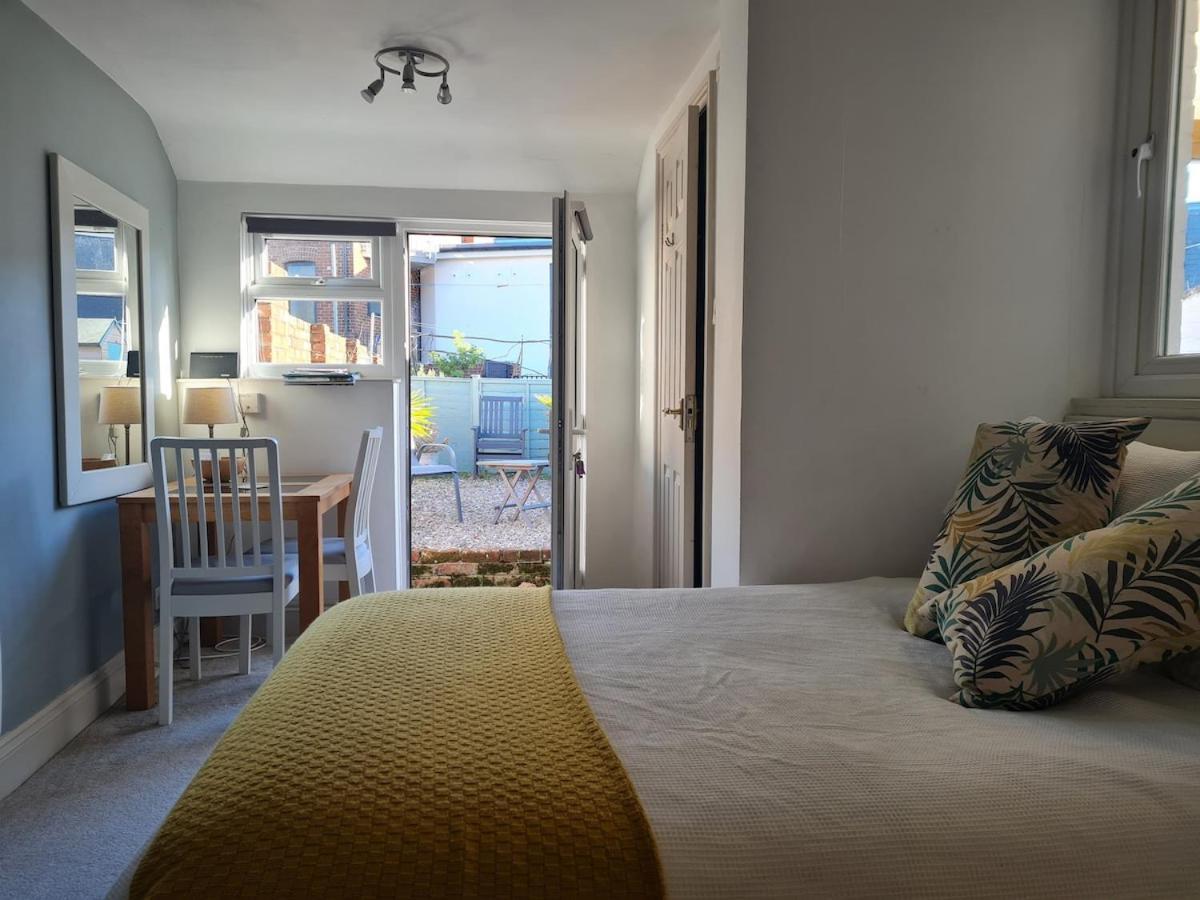 Apartamento Quiet Self Contained Flat Near Town Centre And