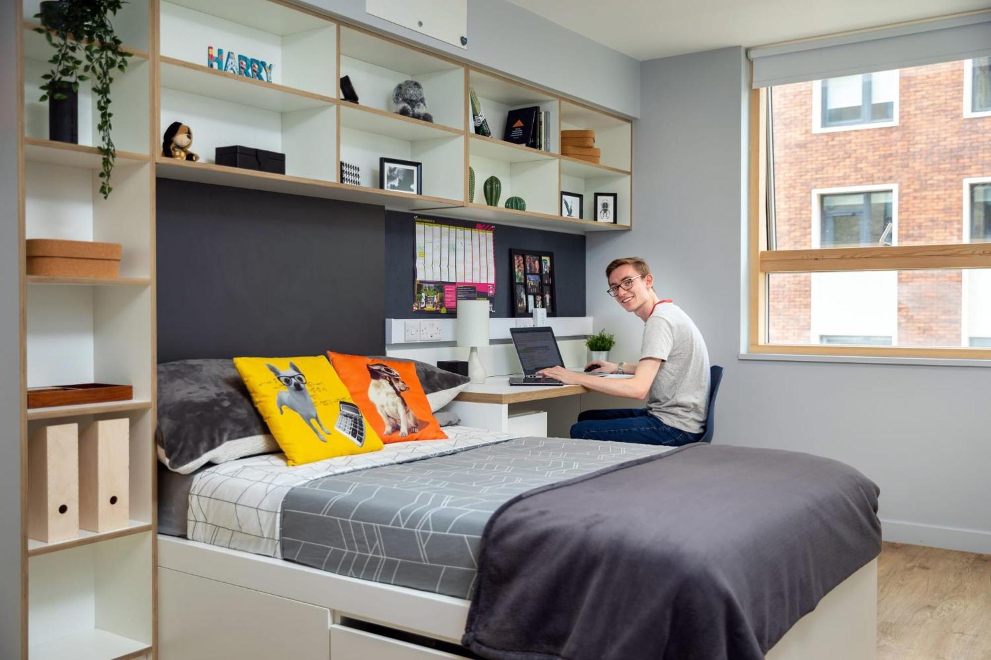 Modern Private Bedrooms At The Depot In The Heart Of Exeter Apartment Exeter
