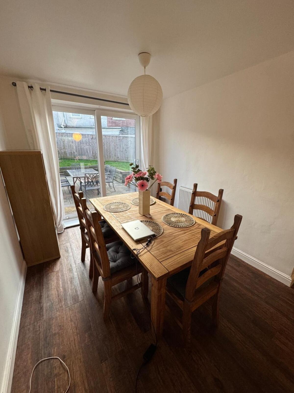 Light, Spacious & Simplistic 3 Bed Holiday home Exeter