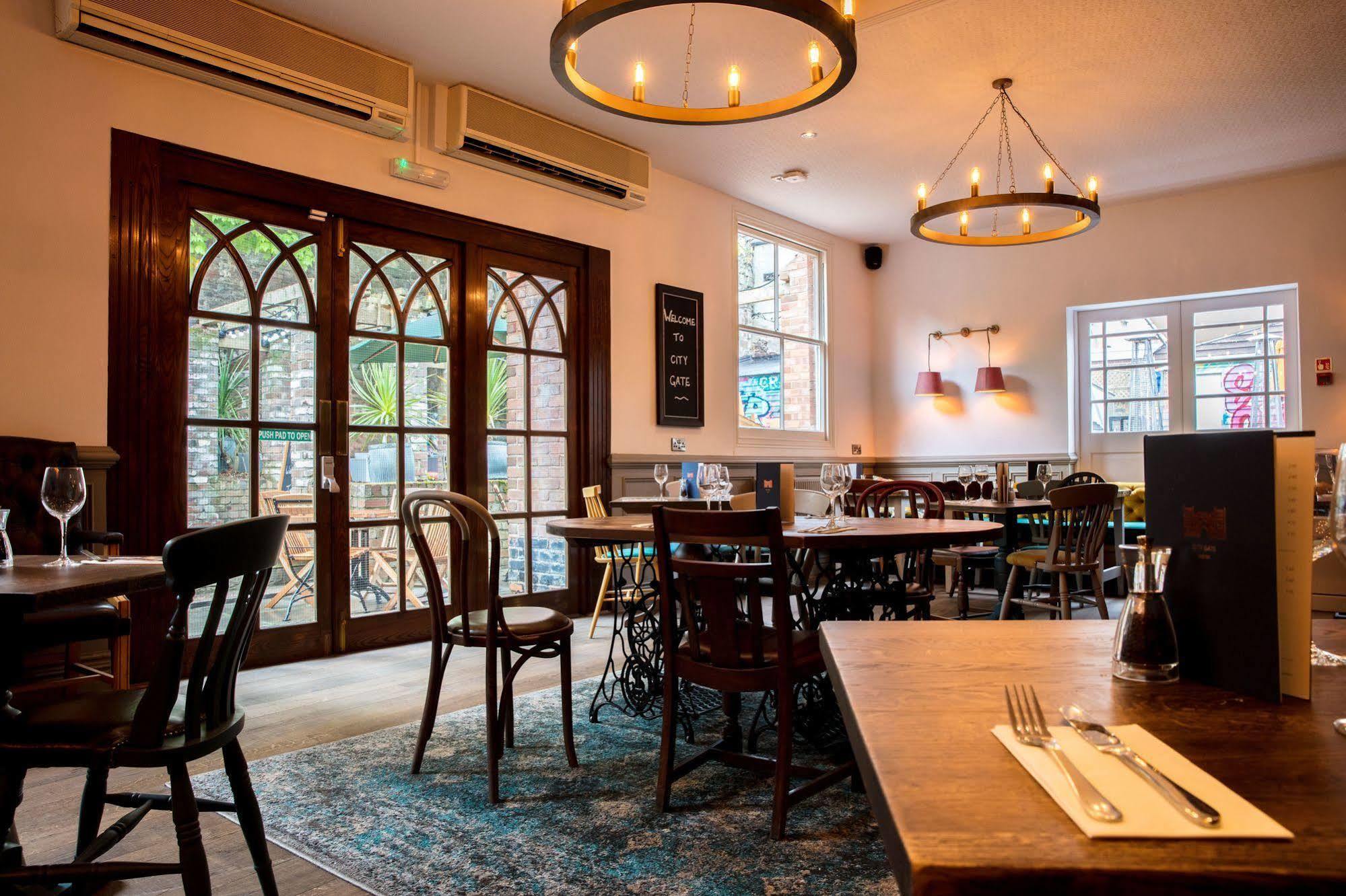 Gate Hotel 4*