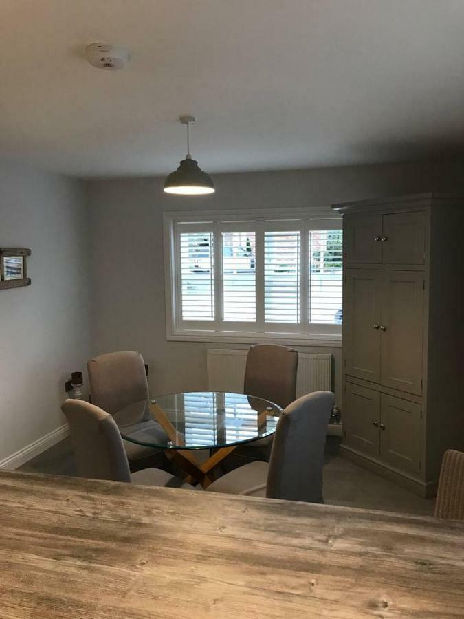 High Specification Coach House, Ebford.