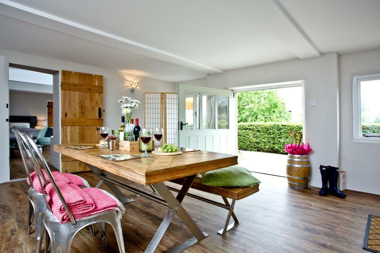 The Wine Lodge, Kenton Park Estate,