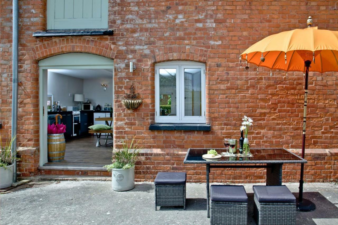 The Wine Lodge, Kenton Park Estate, Holiday home Exeter