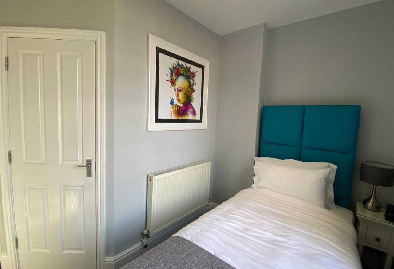 Guest house Half Moon *